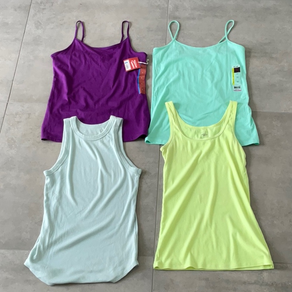 Tank Tops Lot of 4 Size L